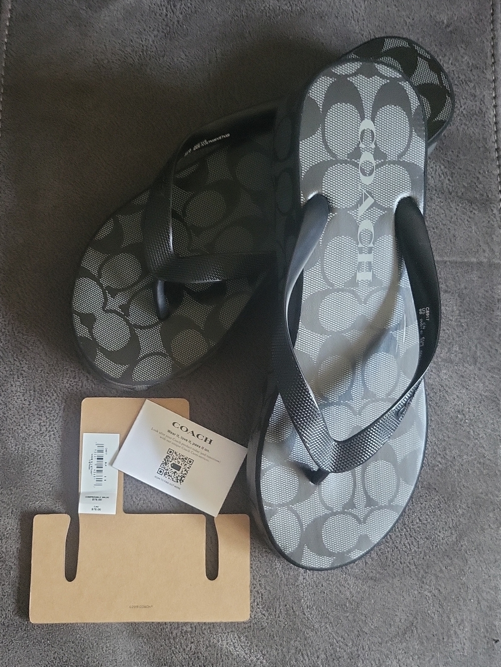 NWT🖤 Coach Signature Monogram Logo Black Wedge Flip-Flops! Size 9. 🐎 - Picture 7 of 9